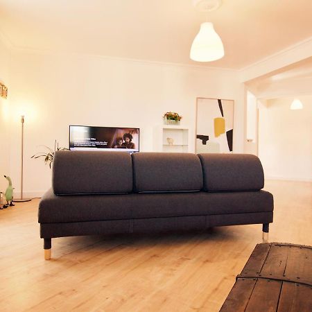 Lagos Suite Luaran gambar