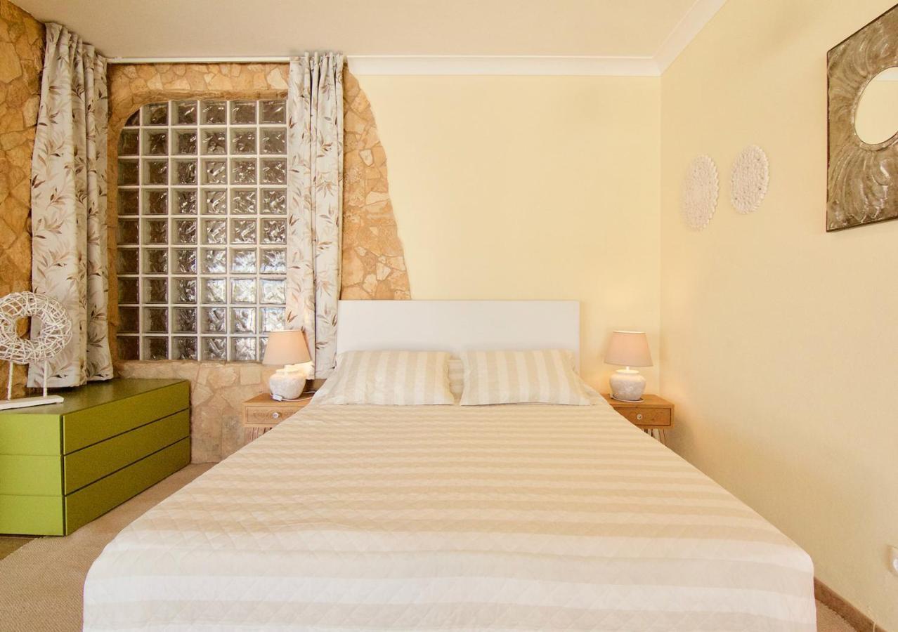 Lagos Suite Luaran gambar