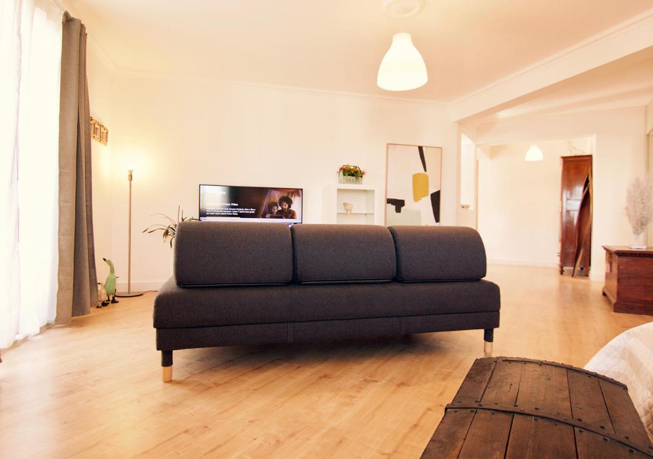 Lagos Suite Luaran gambar