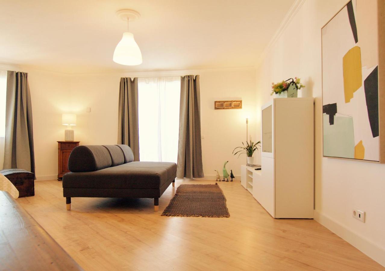 Lagos Suite Luaran gambar