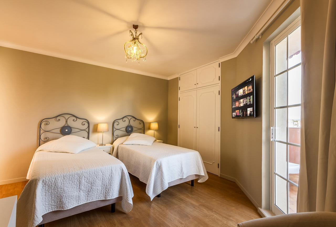 Lagos Suite Luaran gambar