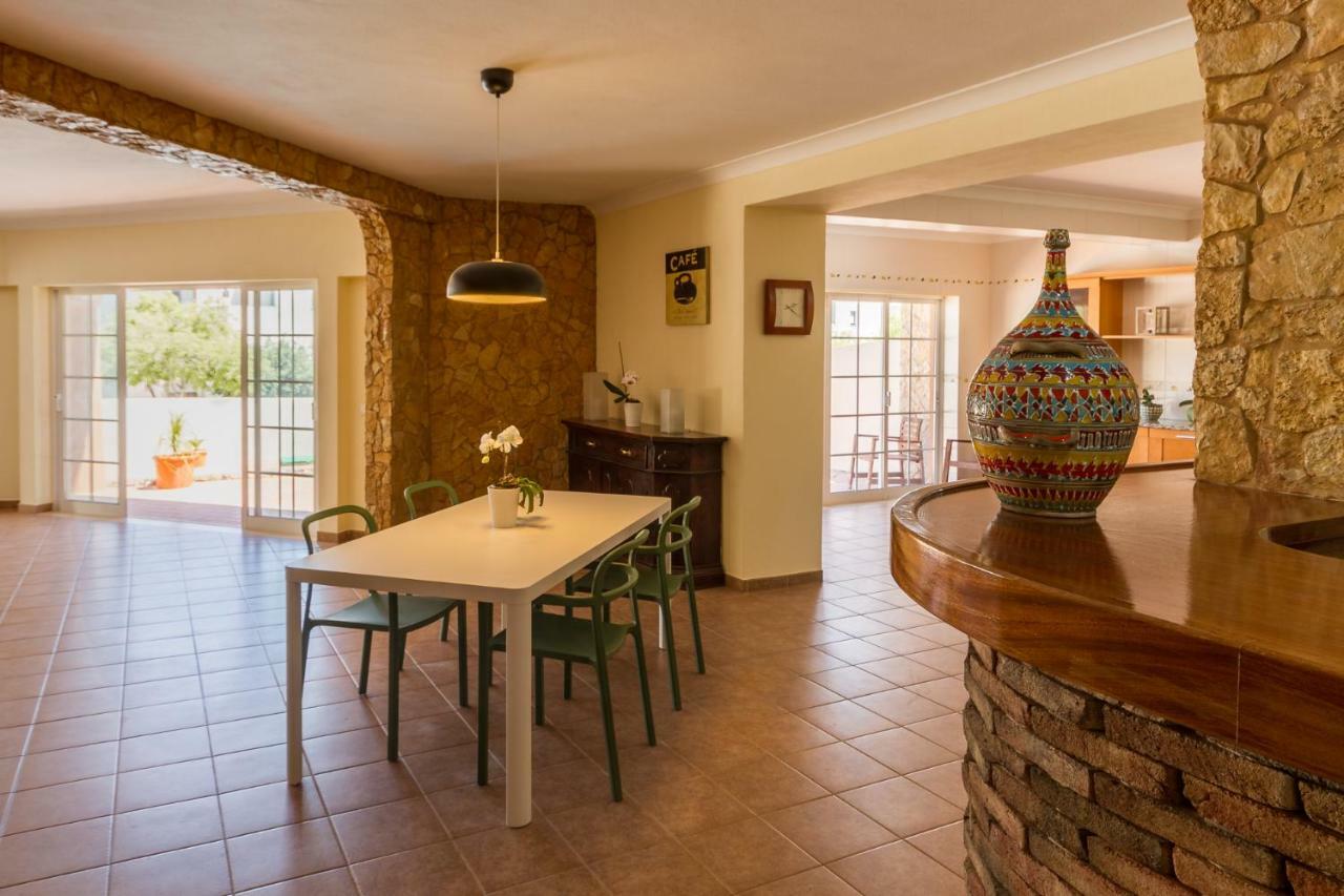 Lagos Suite Luaran gambar